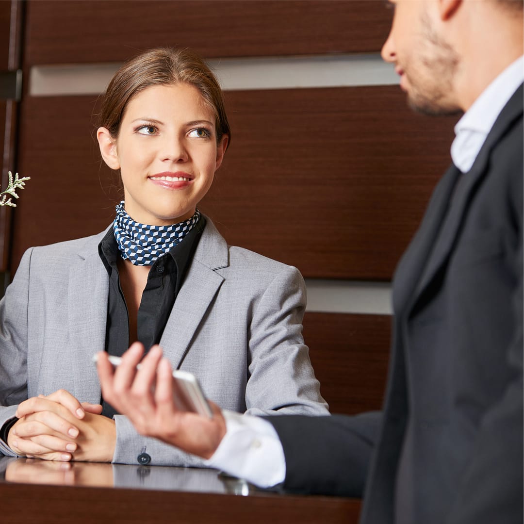 shutterstock_446970550-2 hotel tech labor shortage 1