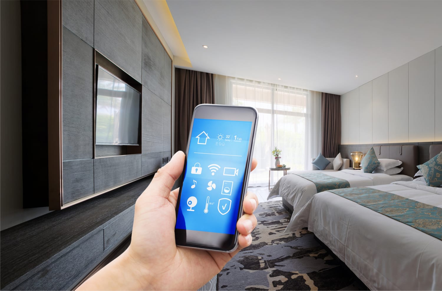 shutterstock_1152858770-4-3 smart thermostat in hotels