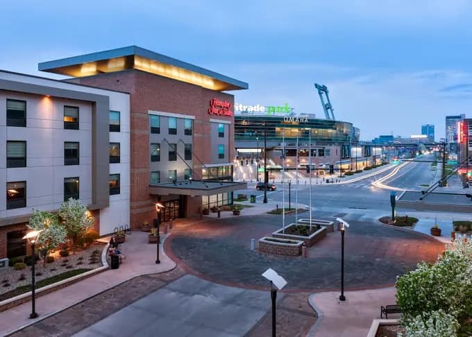 Hampton Inn & Suites Omaha Downtown
